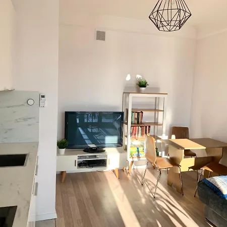 Rozana Means Roses Apartman